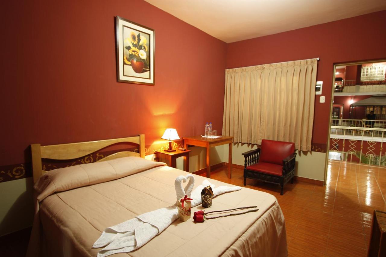 Hotel Colonial Trujillo Exterior foto